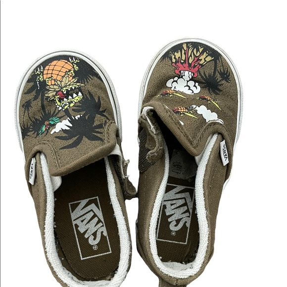 Vans Other - Vans toddler volcano dinosaur shoe 6.5